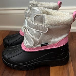 RuggedBear Sherpa Like Insulated Girls Winter Boots Size 4-5